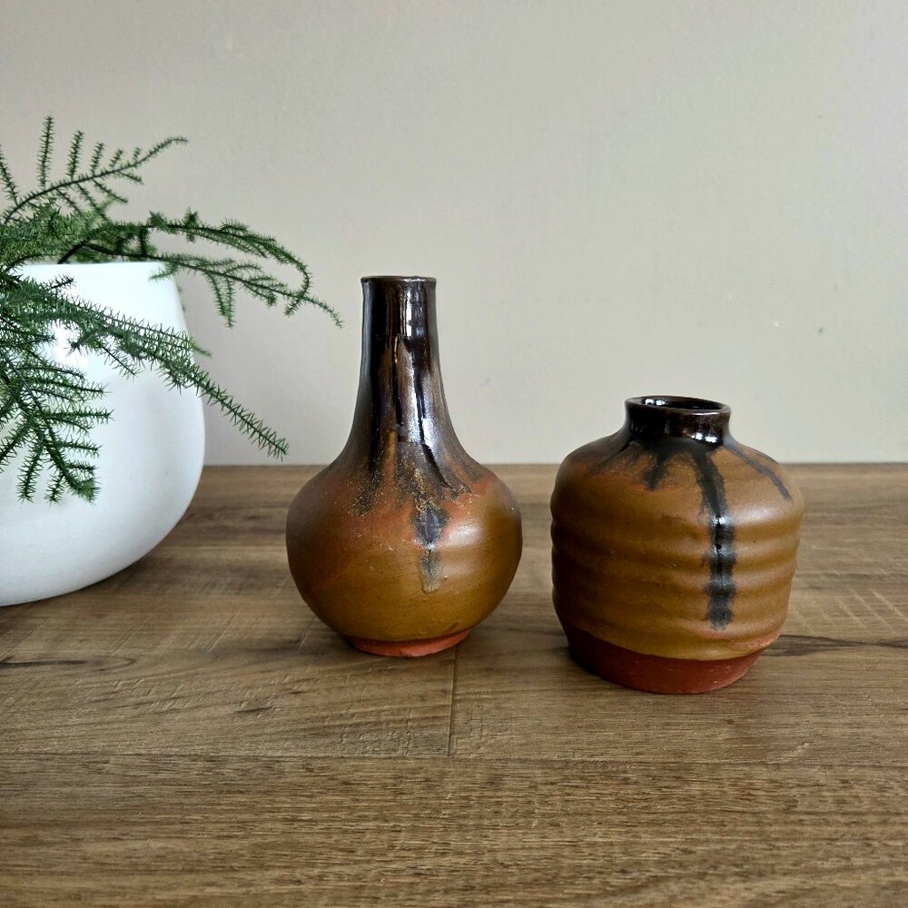 Set of 2 hand made bud vases brown and black colors. Signed K Quebec.